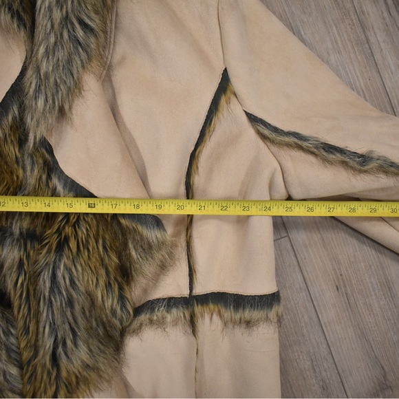 Wilsons Leather Winter Fur Coat - Picture 7 of 8